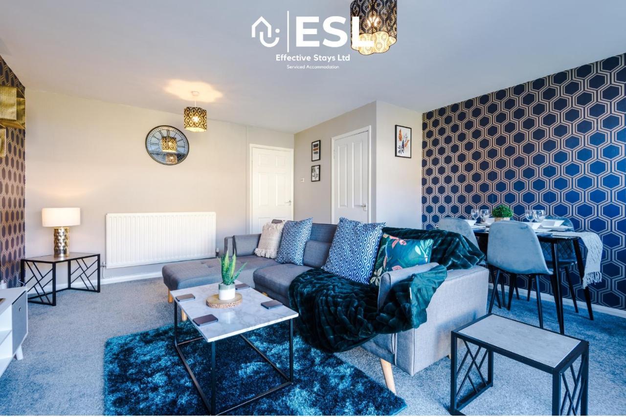 3 Bedroom House With Garden And Driveway Parking - Less Than 10 Mins From Chester City Centre Exterior foto
