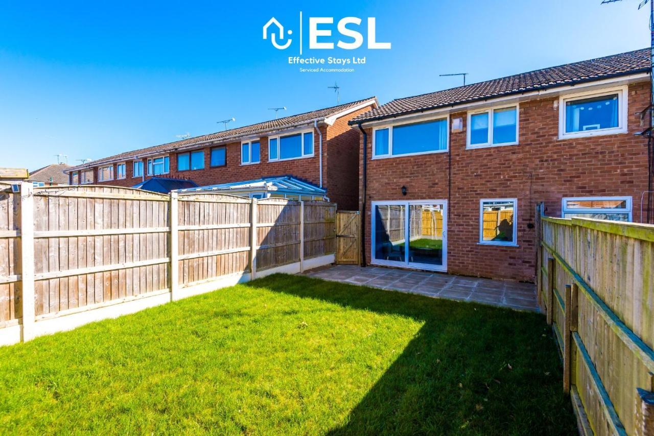 3 Bedroom House With Garden And Driveway Parking - Less Than 10 Mins From Chester City Centre Exterior foto
